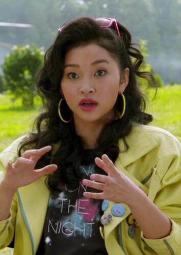 Lana Condor photo 1