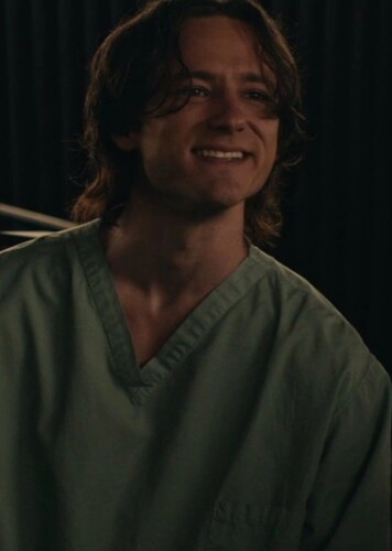 Lewis Pullman photo 2