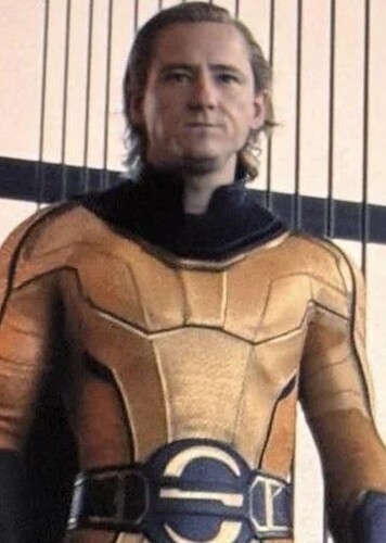 Lewis Pullman photo 1
