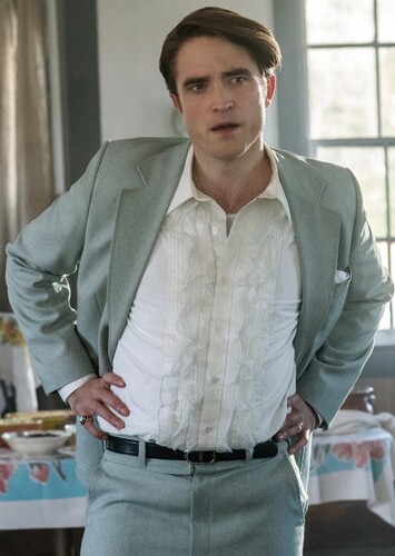 Robert Pattinson photo 3