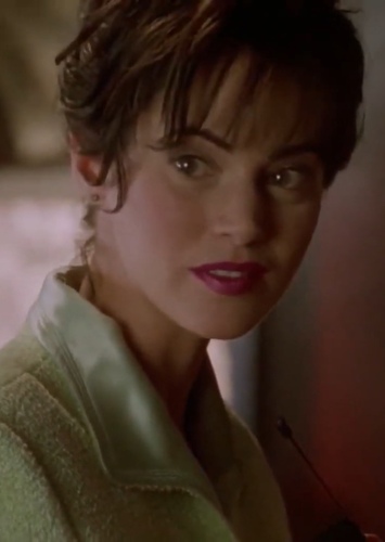 Rosalyn (Rose) Willoughby photo 1