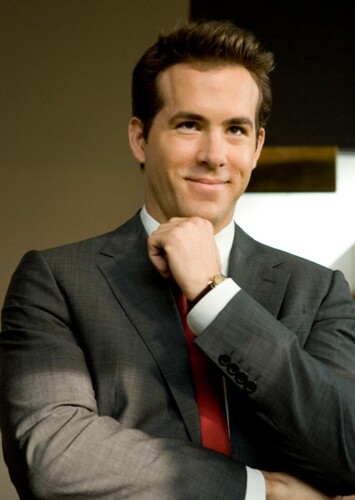 Ryan Reynolds photo 4