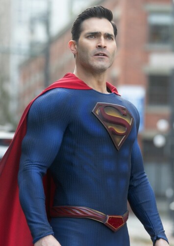 Tyler Hoechlin photo 1
