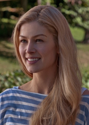 Rosamund Pike