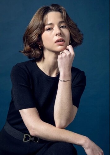Alexandra "Álex" Carolina Casablanca Paretti