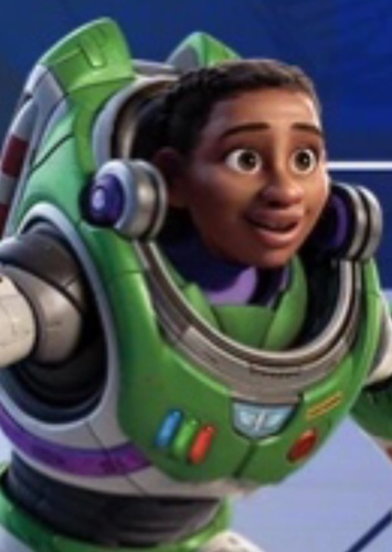 Izzy Hawthorne