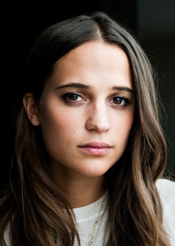Alicia Vikander