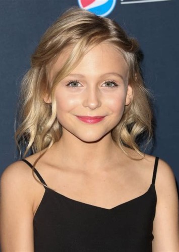 Alyvia Alyn Lind The Multi Talented Actress Taking Over Hollywood - ps3joa4