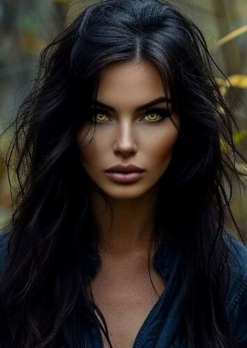 Amelie Ravenscroft