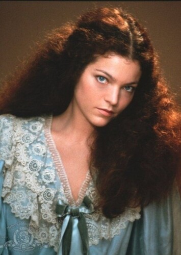 Amy Irving