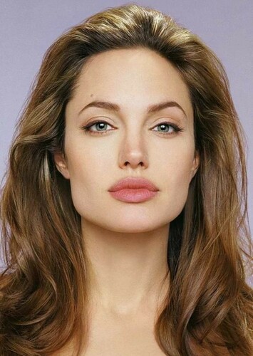 Angelina Jolie