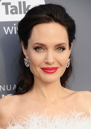 Angelina Jolie