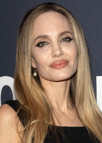 Angelina Jolie