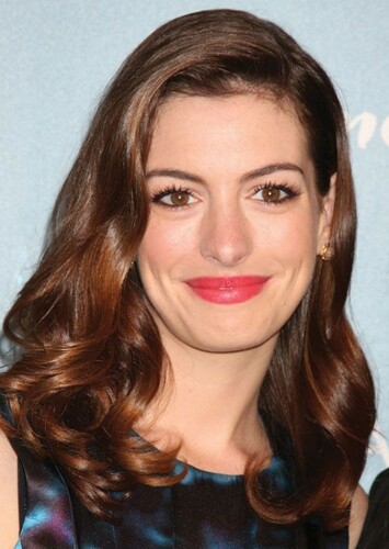 Anne Hathaway