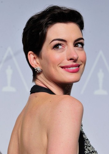 Anne Hathaway