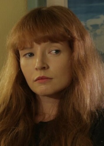 Annie Cresta