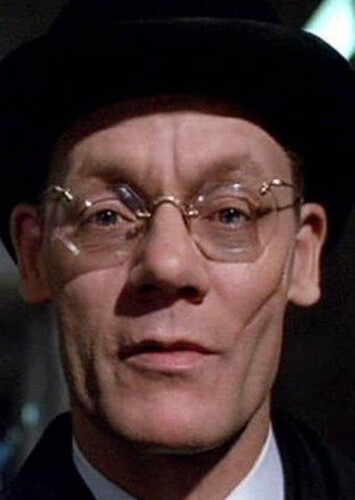 Arthur Slugworth