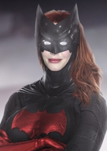 Batwoman(Kate Kein)