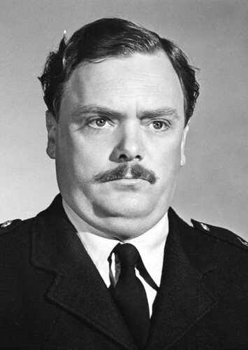 Bernard Fox