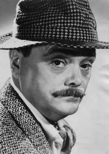 Bernard Fox
