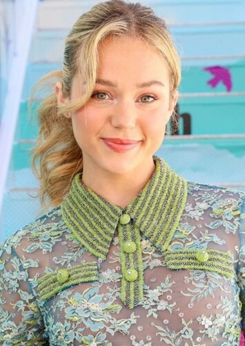 Brec Bassinger