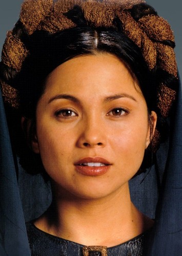 Queen Breha Organa of Alderaan
