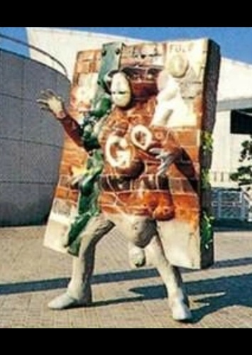 Brick bully