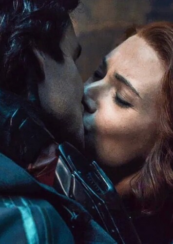Mark Ruffalo and Scarlett Johansson