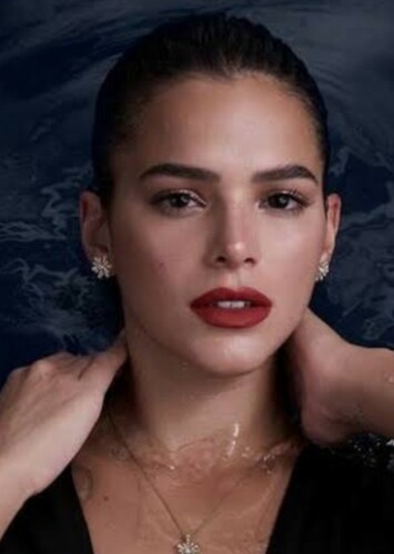 Bruna Marquezine