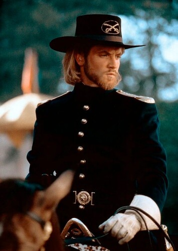 Capitán Harrison Love
