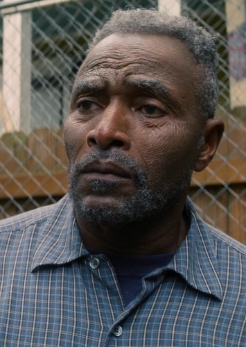 Carl Lumbly