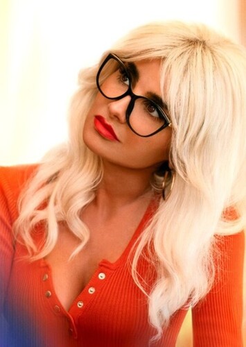 Cat Grant