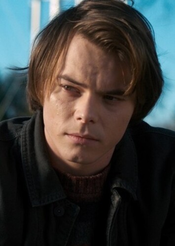 Charlie Heaton