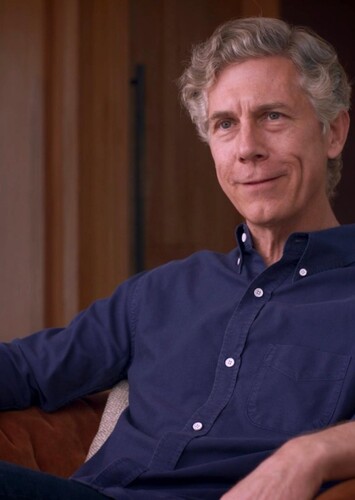 Chris Parnell as Mr. GoldStein
