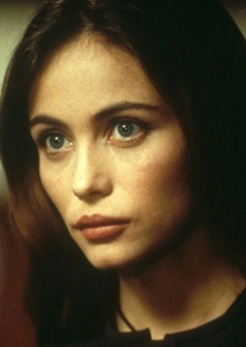 Claire Phelps