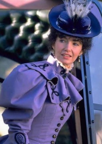 Clara Clayton