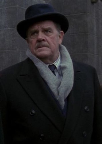 Commissioner James Gordon