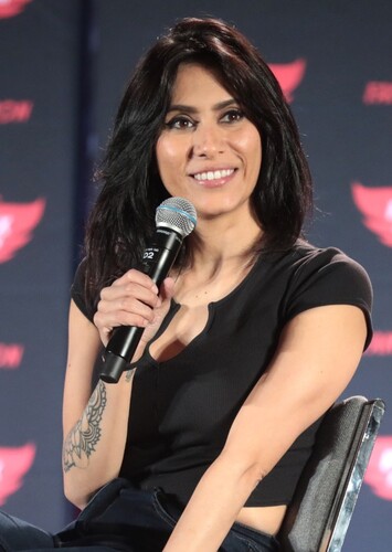 Cristina Vee