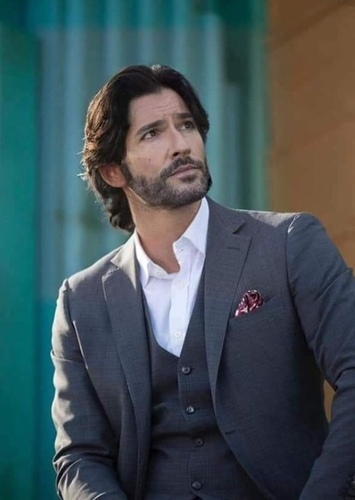Cyrus Vega