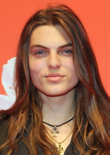 Damian Hurley