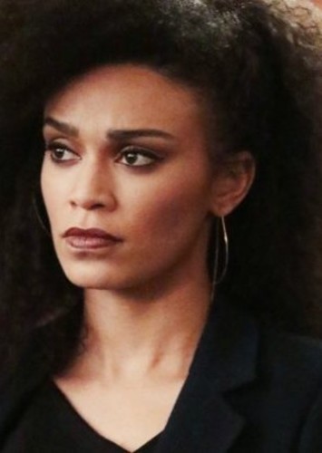 Dayana Mampasi