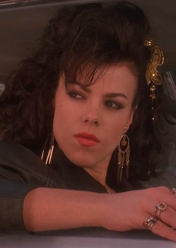 Debi Mazar