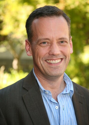Dee Bradley baker