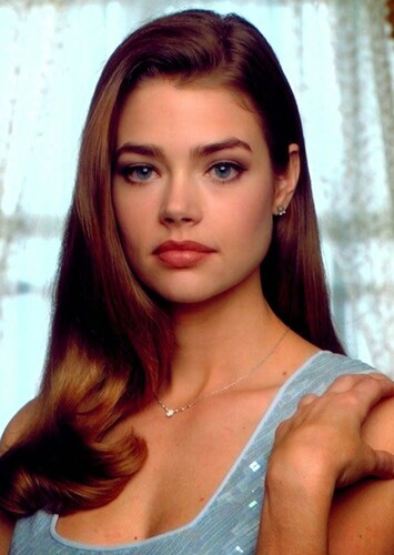 Denise Richards