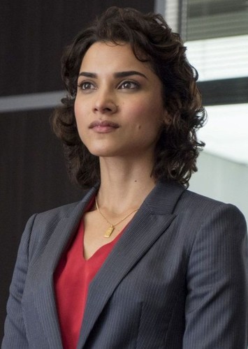 Detective Dinah Madani