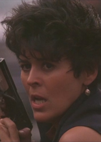 Detective Leona Cantrell