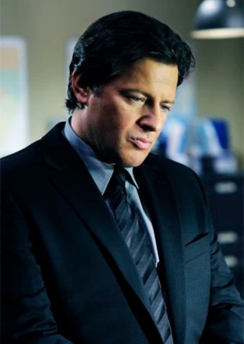 Detective Lieutenant Mike Howard