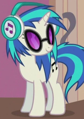 DJ Pon-3 / Vinyl Scratch