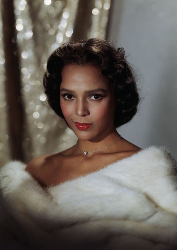 Older Dorothy Dandridge/Narrator