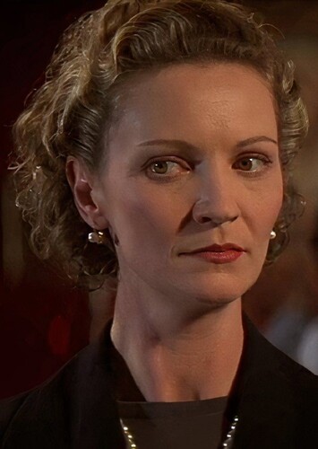 Dr Eve Archer
